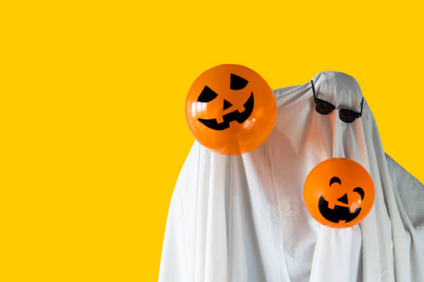 Costumi di Halloween Fatti in Casa: Creatività e Sostenibilità con il Riuso e il&nbsp;Riciclo