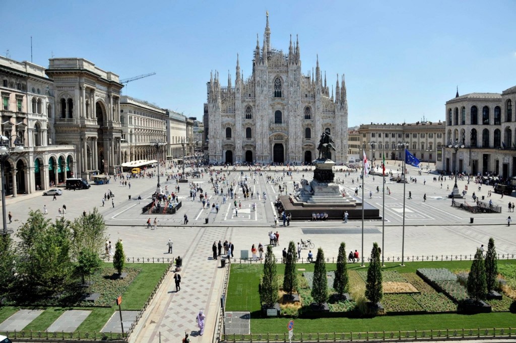 PIAZZA DEL DUOMO E LA&nbsp;GALLERIA